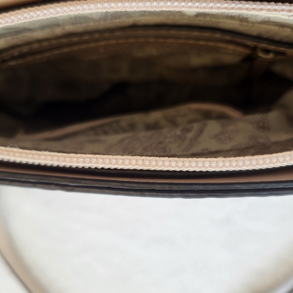 Simply Noelle Crossbody Purse White and Blush Pink - Picture 9 of 10